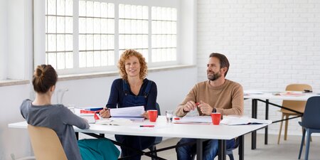 Arbeitnehmer zieht eine Vertrauensperson zum BEM hinzu Arbeitnehmer zieht eine Vertrauensperson zum BEM hinzu
