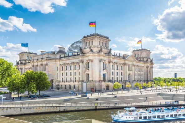 Ein Blick auf den Reichstag in Berlin Ein Blick auf den Reichstag in Berlin