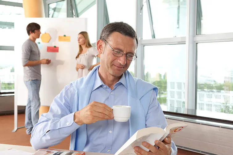 Mann erklärt das Arbeitsrecht 