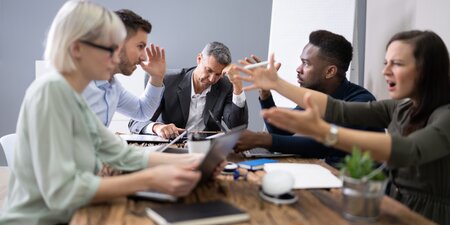 Meinungsverschiedenheiten unter den Betriebsratsmitgliedern Meinungsverschiedenheiten unter den Betriebsratsmitgliedern
